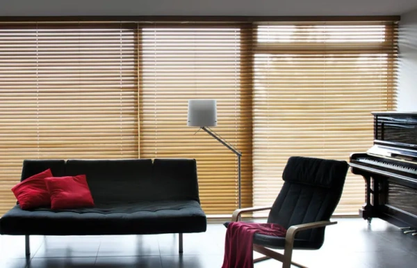 store venitien bois motorisé