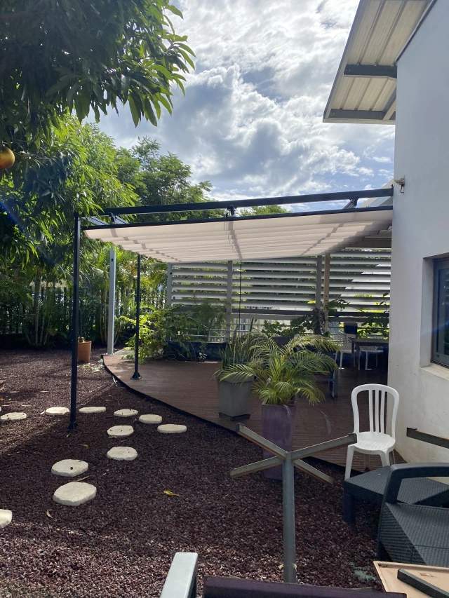 1 PERGOLA AZUR FRANCE TV