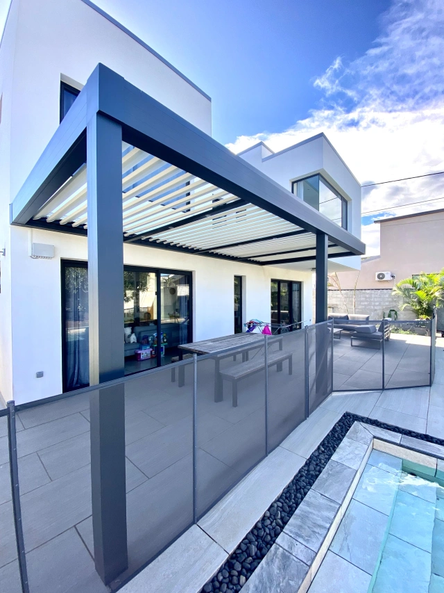 2 TECHNAL RAVINE DES CABRIS