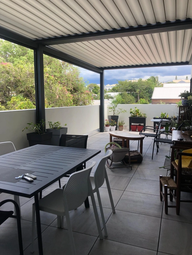 3 pergola bioclimatique saint-pierre