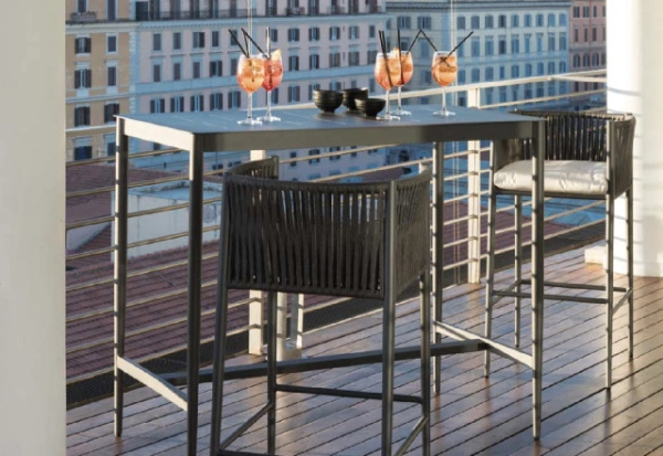 4 LUCE TABOURET DE BAR 640X440