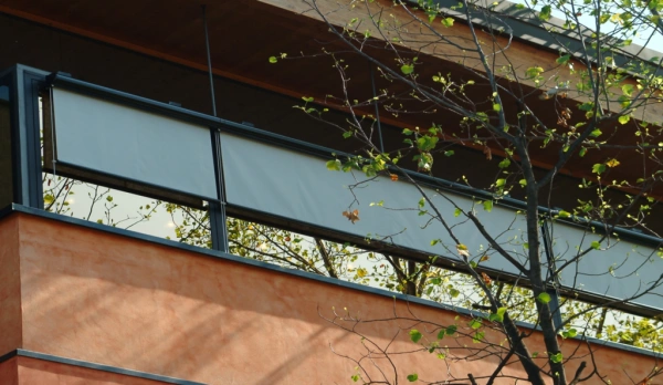 store-exterieur-de-fenêtre-a-la-réunion